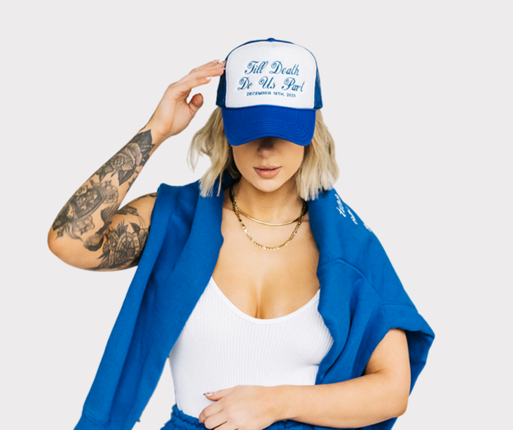 Men's Blue Trucker Hats - up to −50%